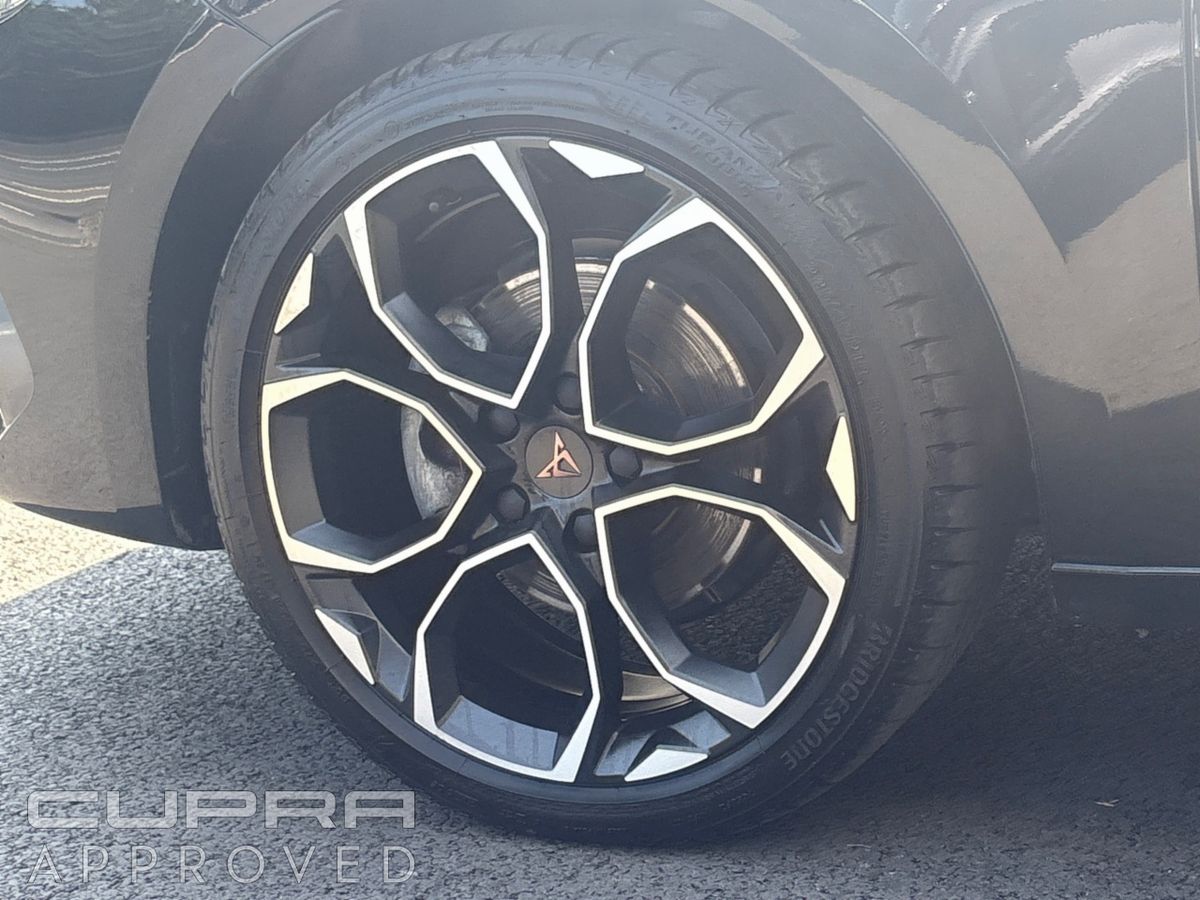 Cupra Leon ** SALE PRICE *** CUPRA LEON 2.0TDI 150hp DSG *** LOW RATE FINANCE *** FREE SERVICE PLAN ***