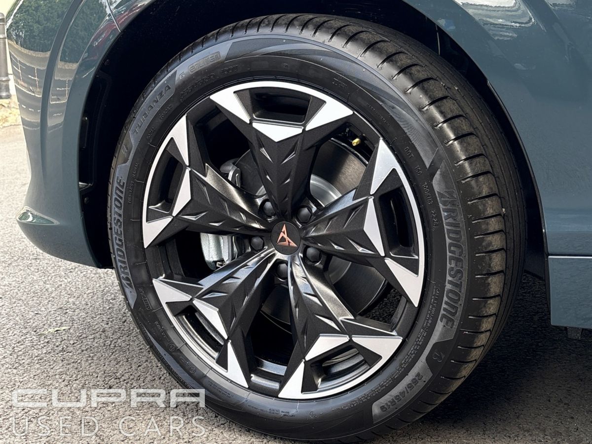 Cupra Terramar **AVAILABLE NOW ** 262 TERRAMAR V2 1.5 TSI eHYBRID 204hp (150 kW) DSG**DELIVERY MILEAGE -- FOC SERVICE PLAN -- HIGH SPEC -- 5 YEAR WARRANTY**