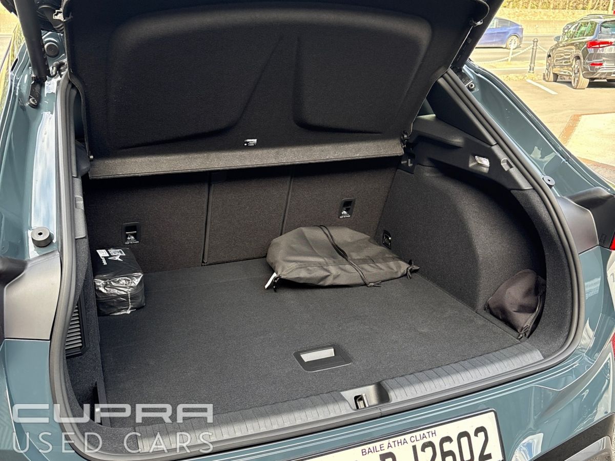 Cupra Terramar **AVAILABLE NOW ** 262 TERRAMAR V2 1.5 TSI eHYBRID 204hp (150 kW) DSG**DELIVERY MILEAGE -- FOC SERVICE PLAN -- HIGH SPEC -- 5 YEAR WARRANTY**
