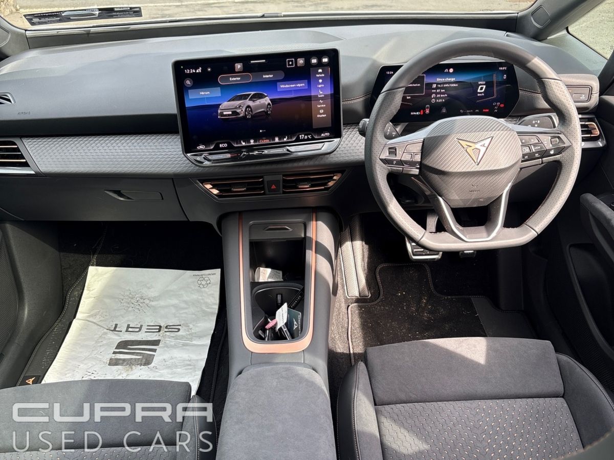 Cupra Born **NOW AVAILABLE** NEW MODEL BORN URBAN 58KWH V2 ** PAN SUNROOF - DYNAMIC DESIGN PACK -  19" STORM ALLOYS Black & Copper**