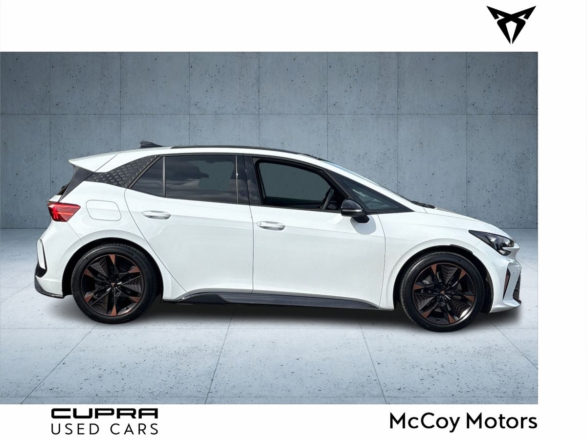 Cupra Born **NOW AVAILABLE** NEW MODEL BORN URBAN 58KWH V2 ** PAN SUNROOF - DYNAMIC DESIGN PACK -  19" STORM ALLOYS Black & Copper**