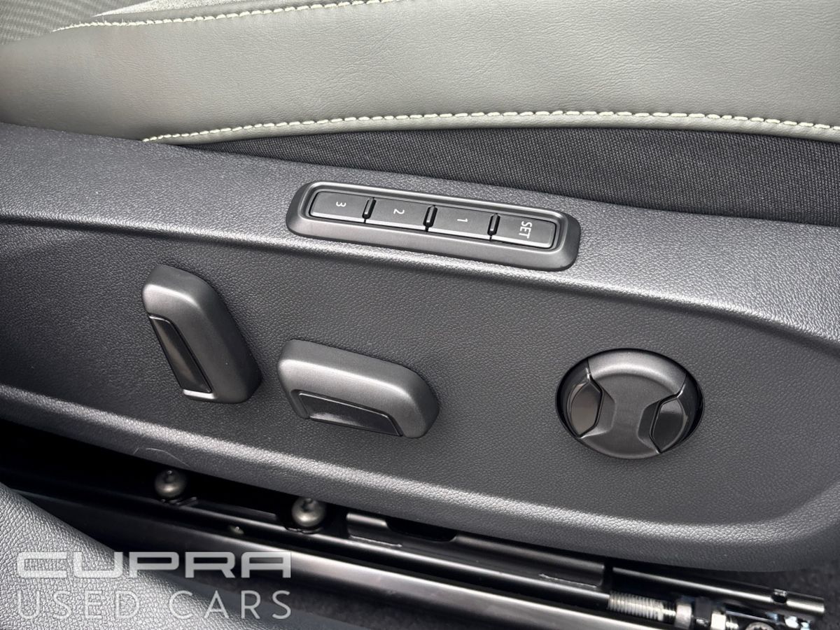 Cupra Formentor **JUST ARRIVED** FORMENTOR e-Hybrid 204hp DSG Tribe Edition **DELIVERY MILEAGE -- 120KMS OF BATTERY RANGE -- FOC SERVICE PLAN