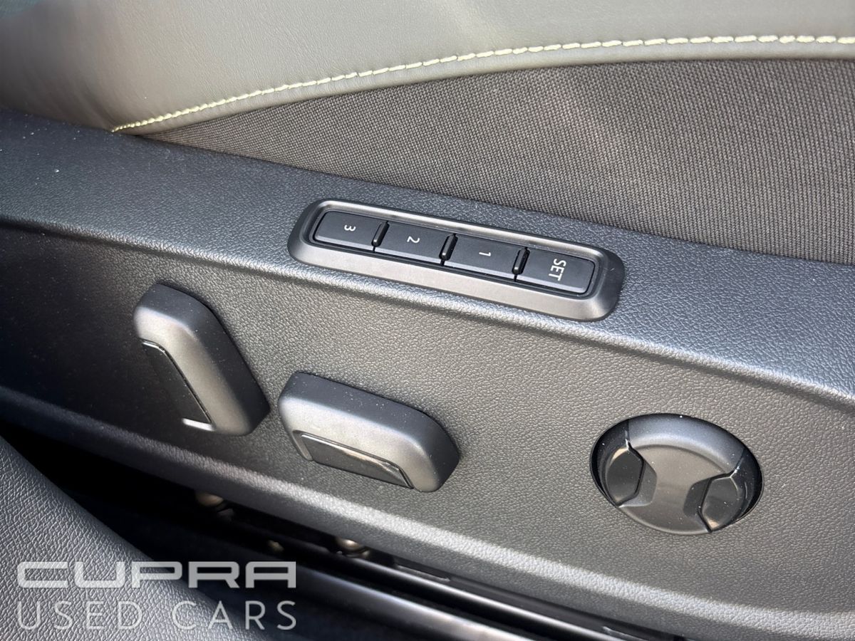 Cupra Formentor **NOW AVAILABLE** FORMENTOR e-Hybrid 204hp DSG Tribe Edition **FINISHED IN MANGANESE MATT PAINT -- 5 YEARS WARRANTY -- FOC SERVICE PLAN**