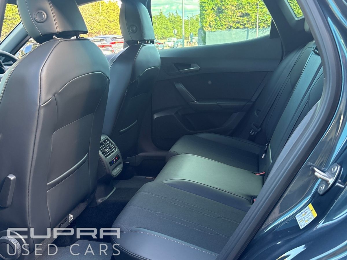 Cupra Formentor **262 SALE ** FORMENTOR V2 1.5ETSI 150HP DSG 5DR AUTO **DELIVERY MILEAGE -- 5 YEAR WARRANTY -- 19" "SANDSTORM COPPER" ALLOYS -- FOC SERVICE PLAN**