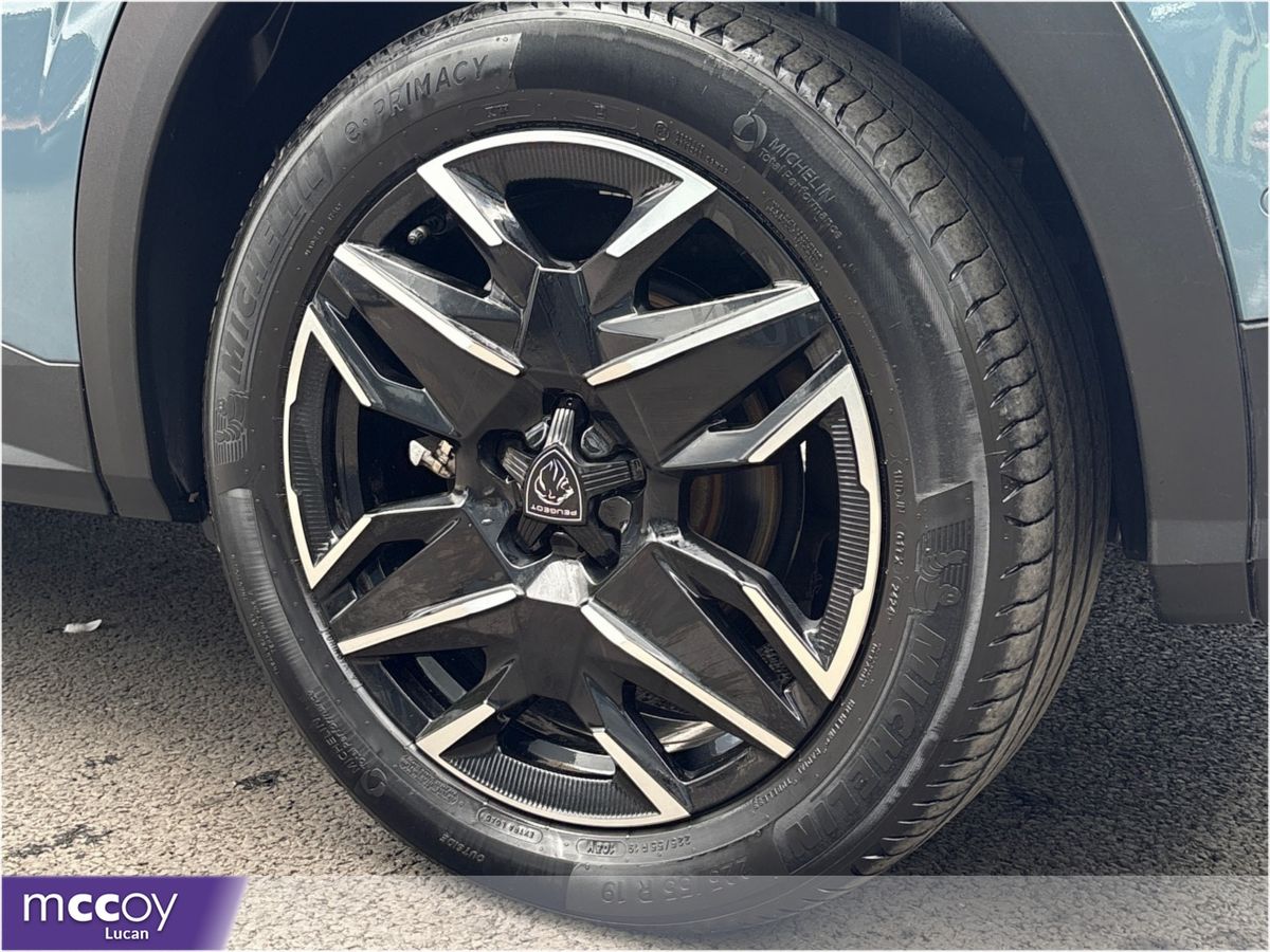 Peugeot 3008 **JUST ARRIVED** ALLURE 1.2 AUTO PETROL **PEUGEOT WARRANTY**FINANCE AVAILABLE**