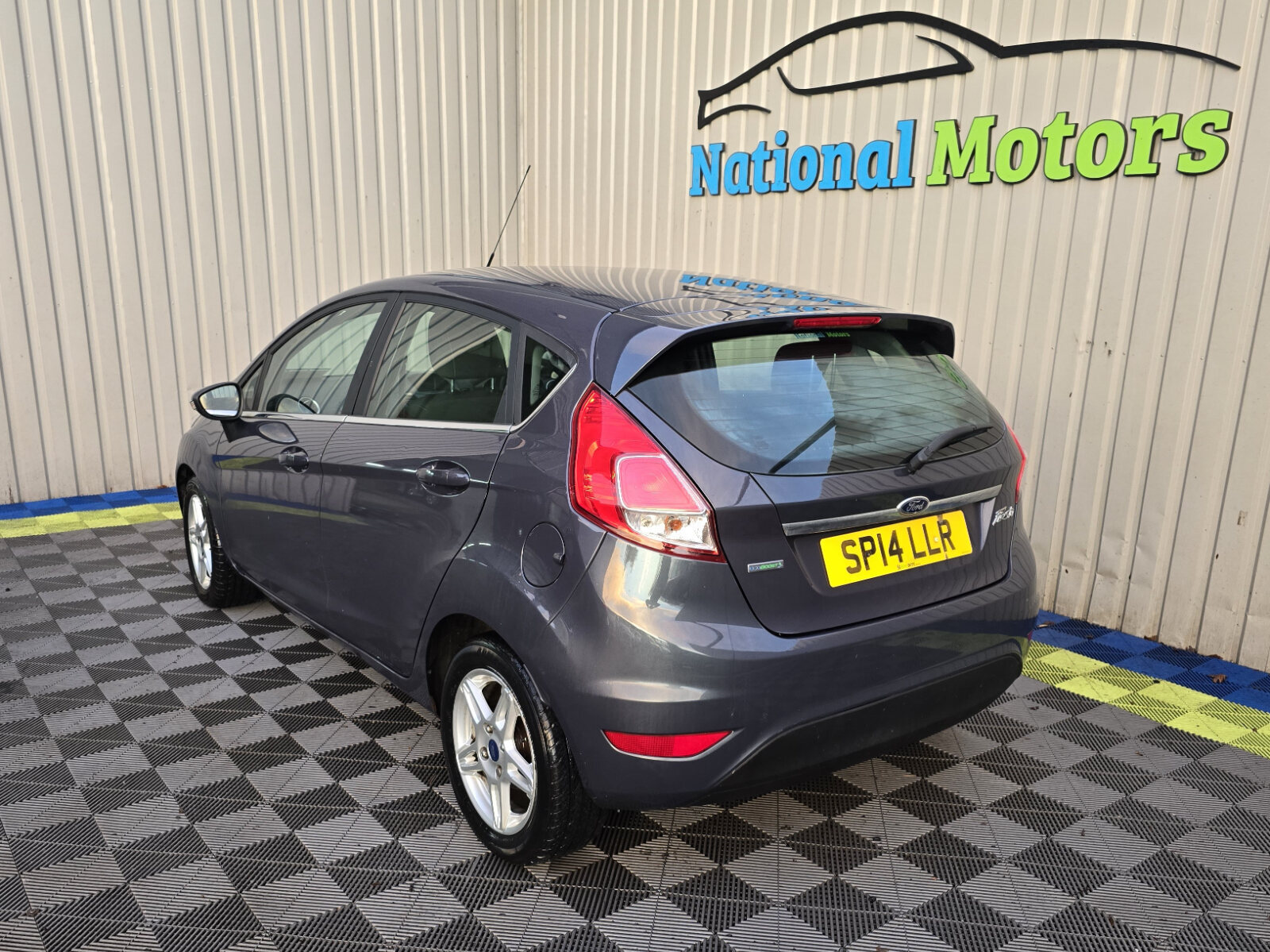 2014 Ford Fiesta 1.0 Petrol ZETEC - Image 5