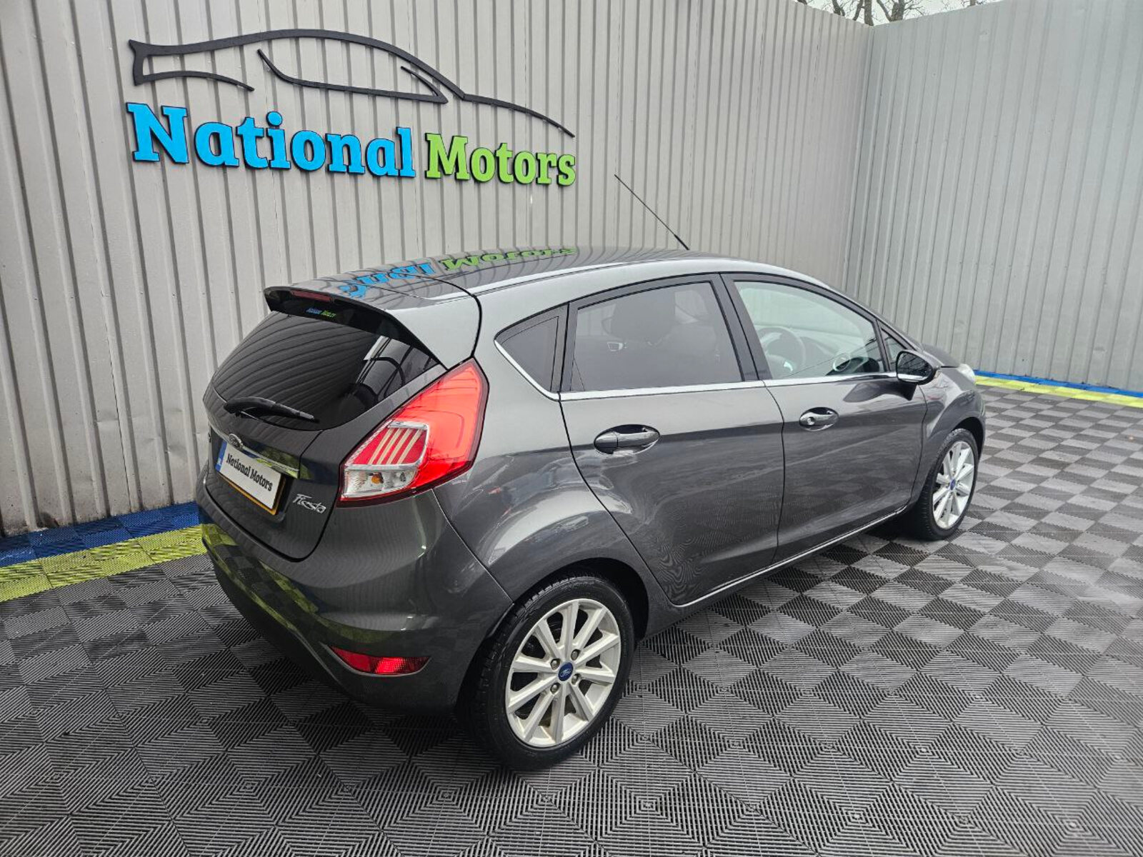 2016 Ford Fiesta TITANIUM 1.0 Petrol - Image 3