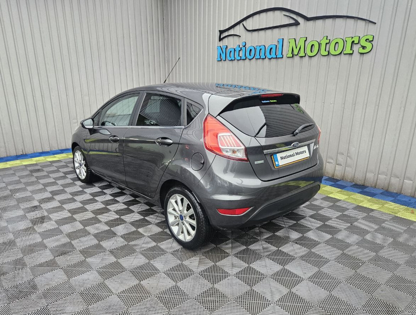 2016 Ford Fiesta TITANIUM 1.0 Petrol - Image 5
