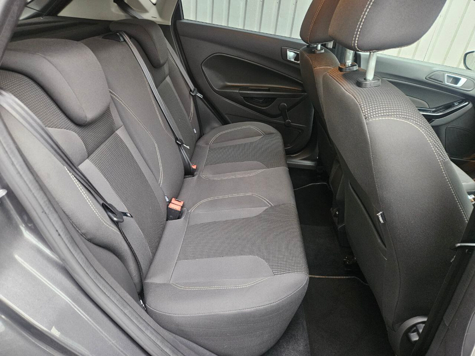 2016 Ford Fiesta TITANIUM 1.0 Petrol - Image 20