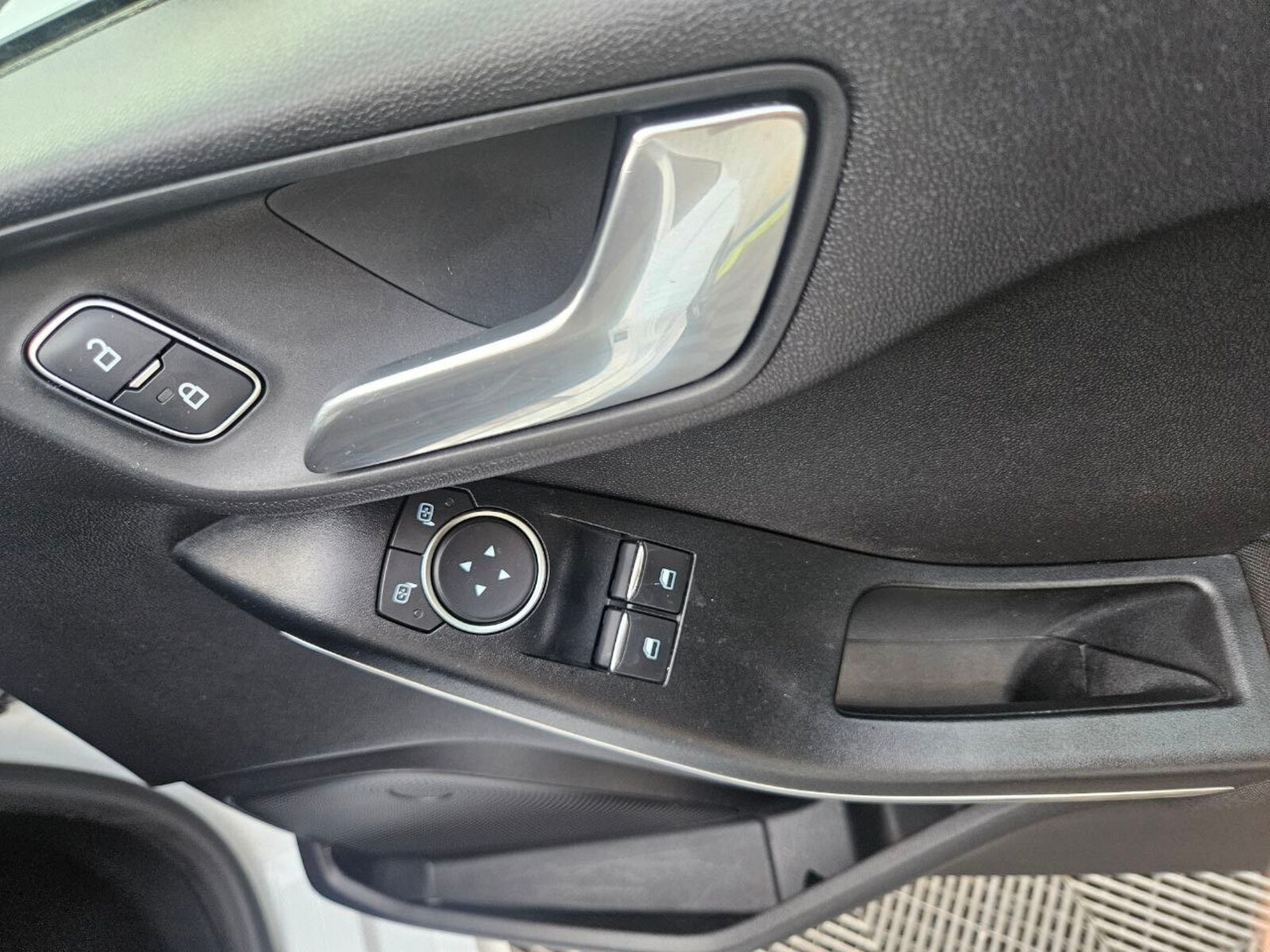 2019 Ford Fiesta ST-LINE 1.0 Petrol - Image 19