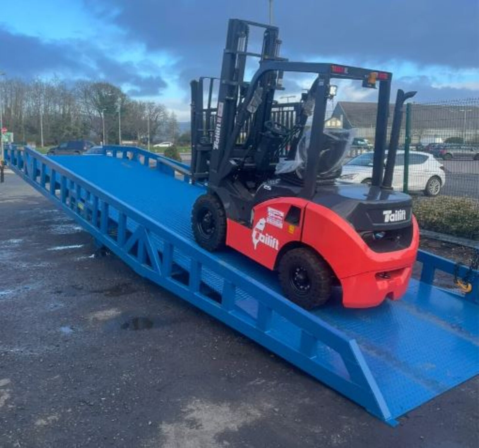 Forklift Container Mobile Loading Ramps