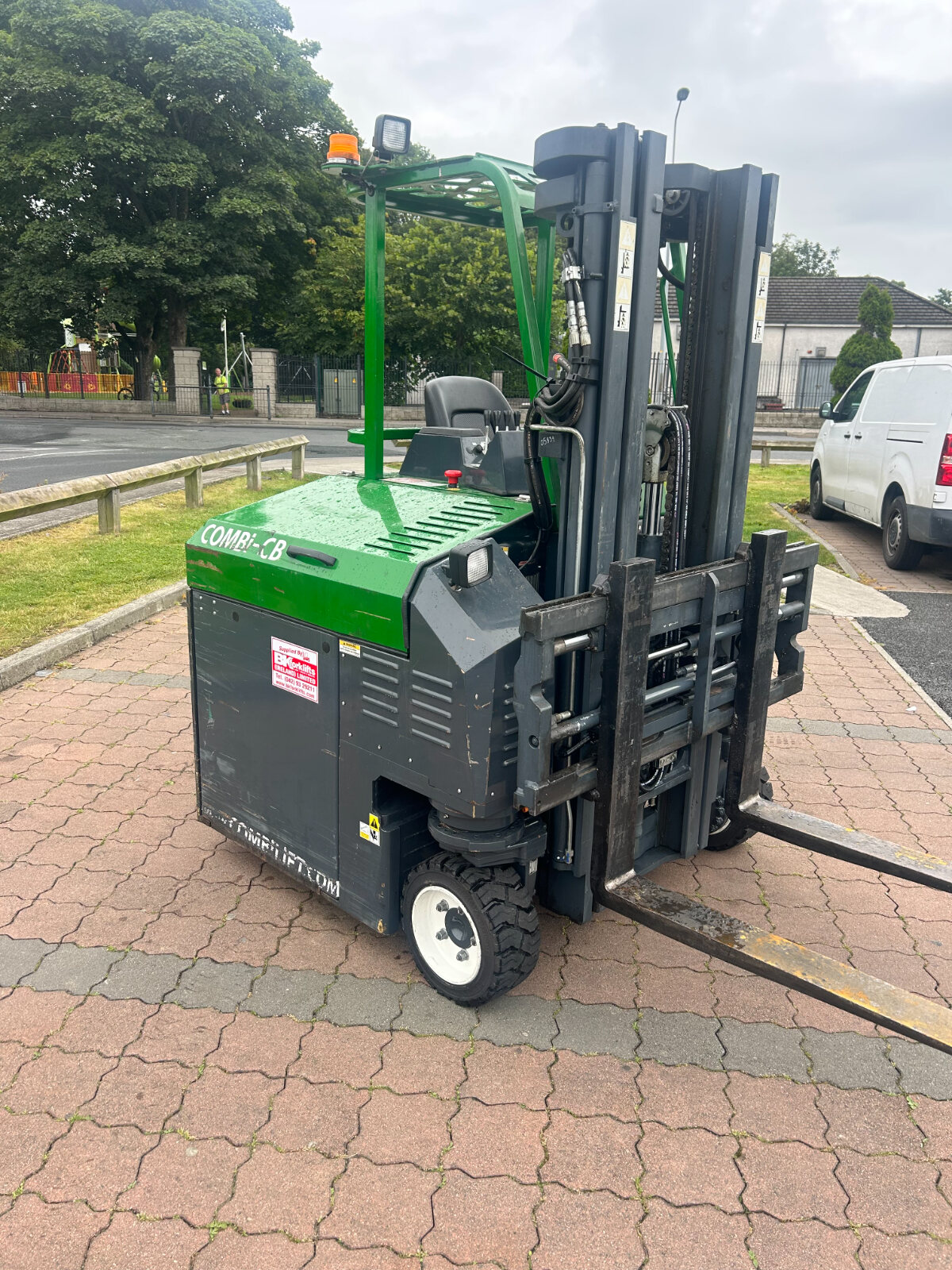 Combi Lift Cube Electric
