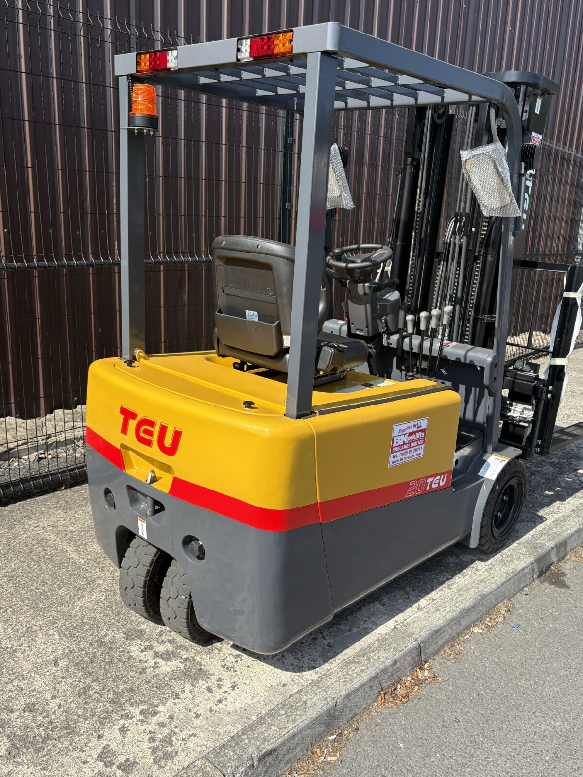 New TEU Electric Forklift
