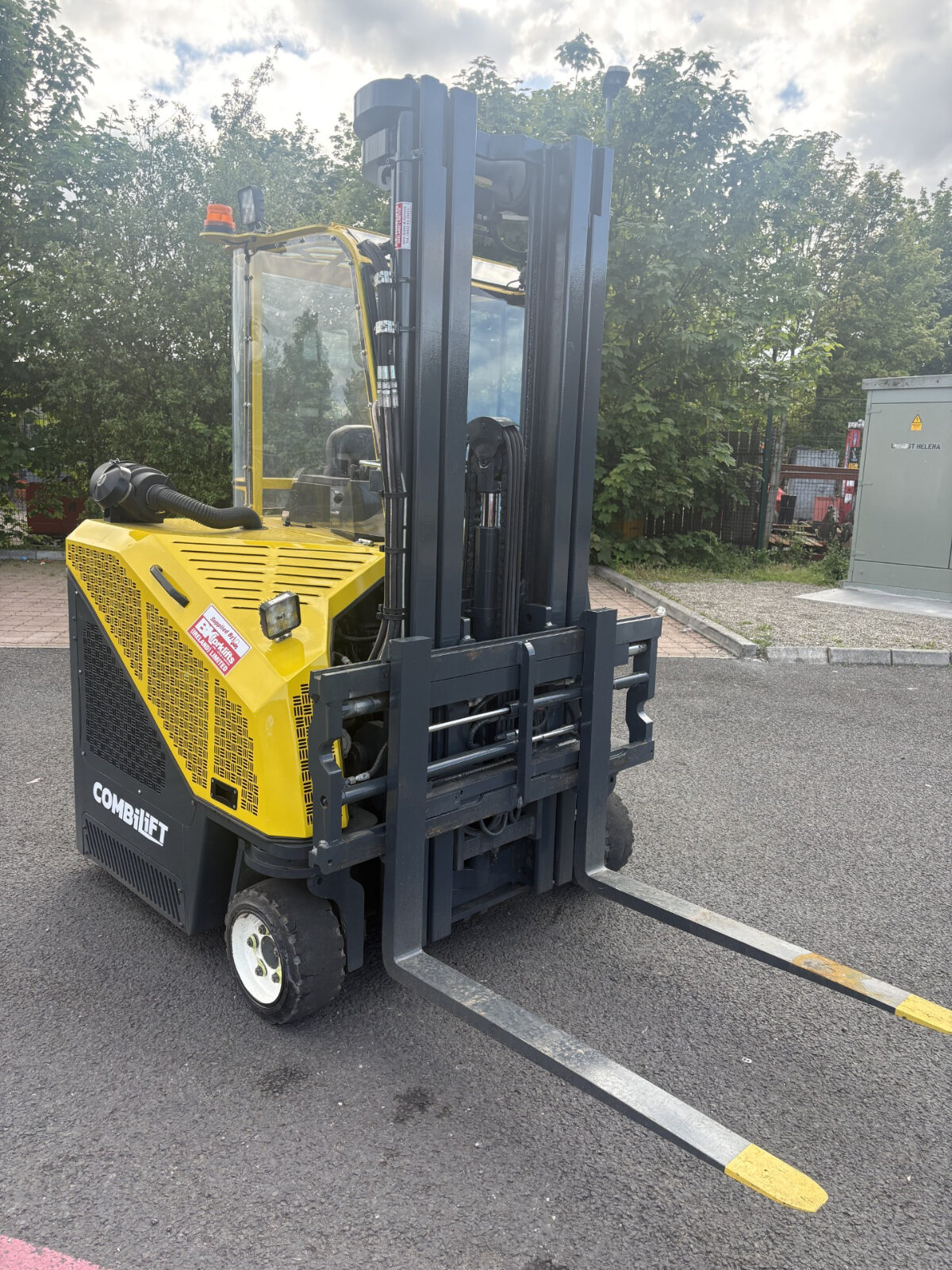 COMBILIFT CB3000