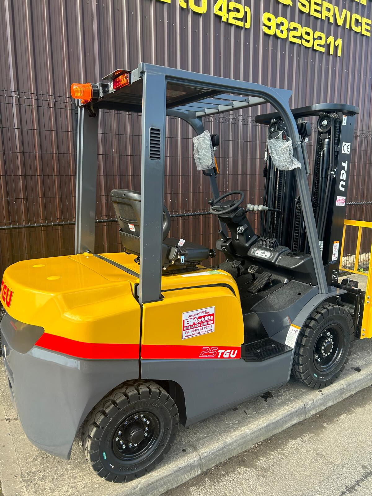 New TEU Forklifts