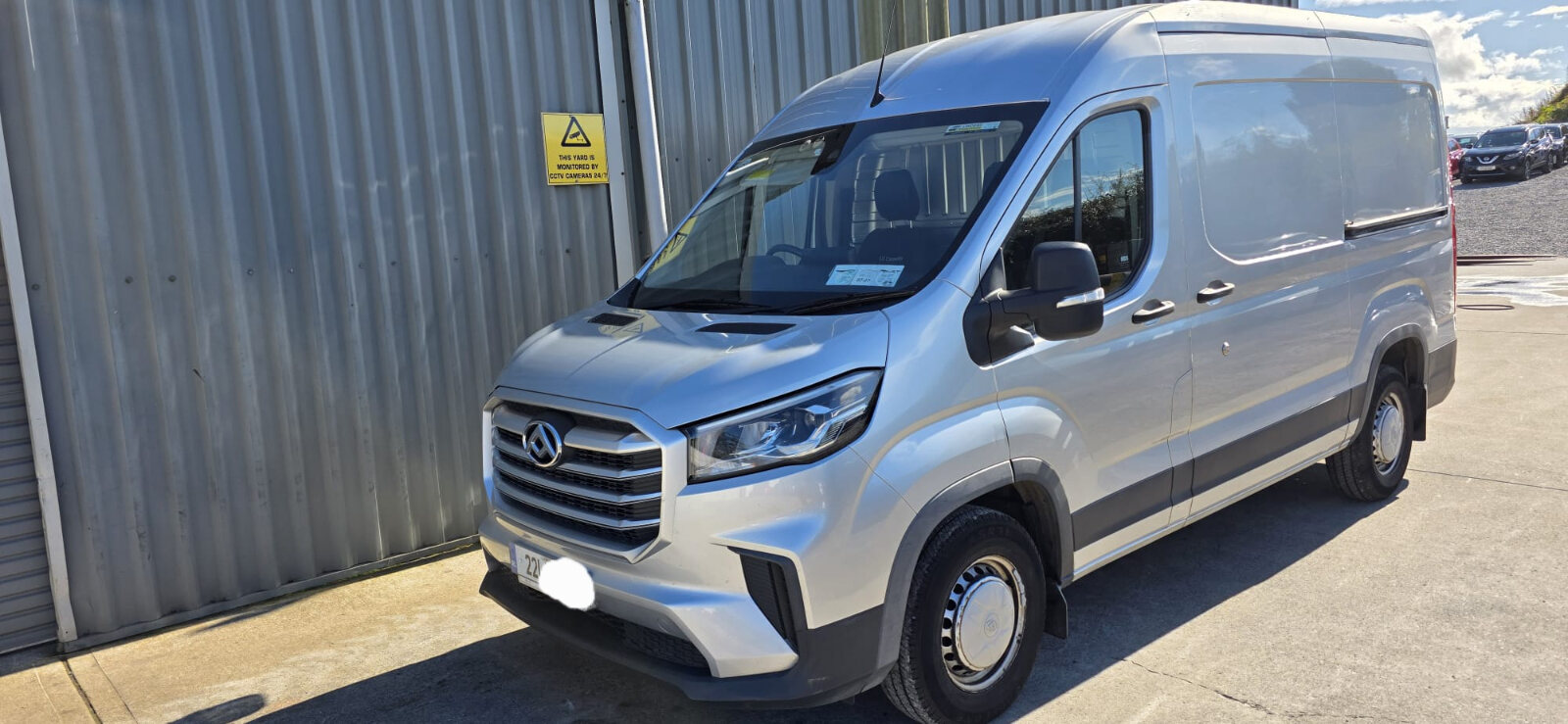 221 MAXUS DELIVER 9